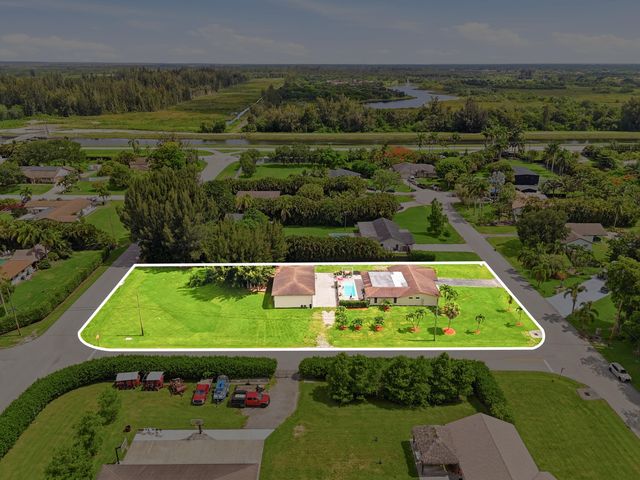 4841 SW 201st Terrace, Southwest Ranches, FL 33332