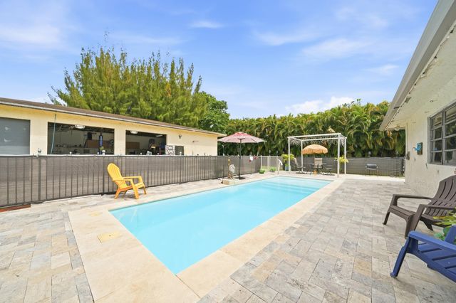 4841 SW 201st Terrace, Southwest Ranches, FL 33332
