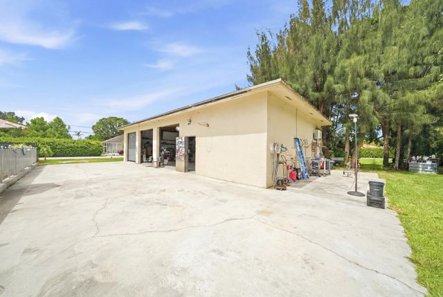 4841 SW 201st Terrace, Southwest Ranches, FL 33332