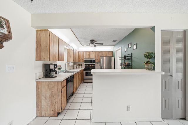 4841 SW 201st Terrace, Southwest Ranches, FL 33332