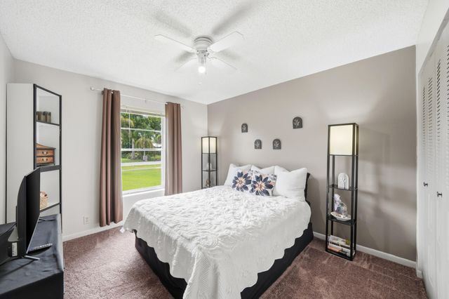 4841 SW 201st Terrace, Southwest Ranches, FL 33332