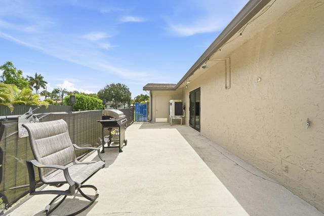 4841 SW 201st Terrace, Southwest Ranches, FL 33332