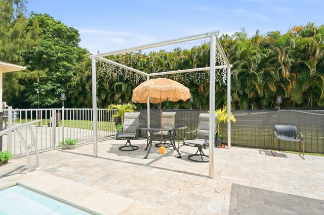 4841 SW 201st Terrace, Southwest Ranches, FL 33332