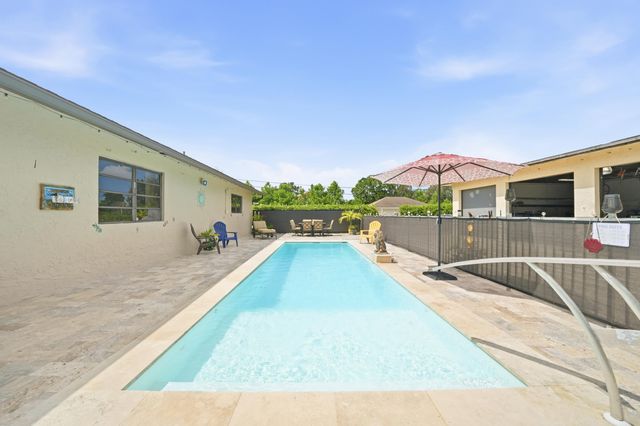 4841 SW 201st Terrace, Southwest Ranches, FL 33332