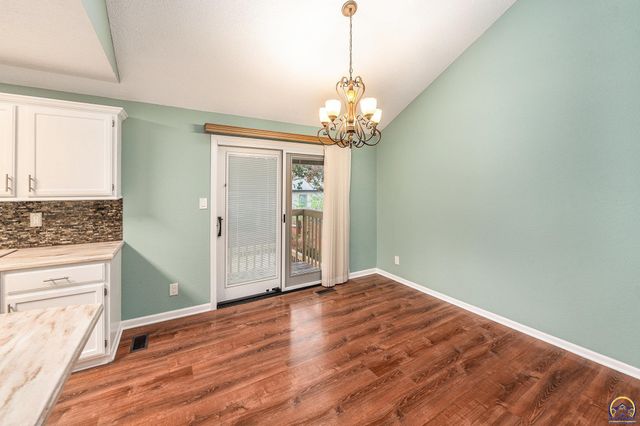 3525 SW Kent CT, Topeka, KS 66614