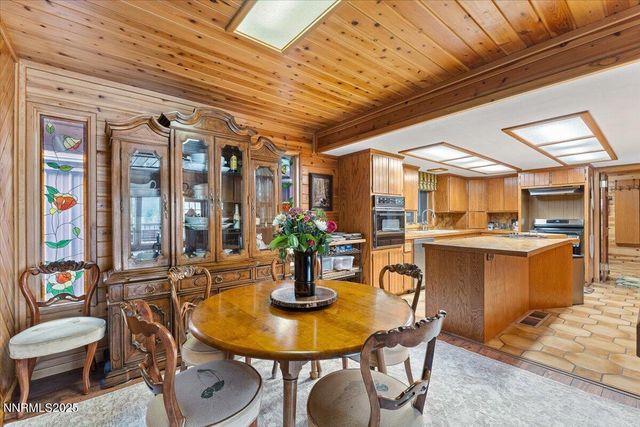 16400 Logan Meadow Lane, Reno, NV 89511