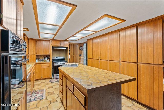 16400 Logan Meadow Lane, Reno, NV 89511