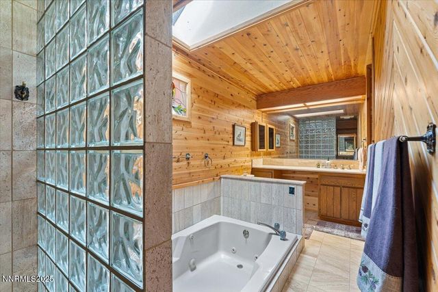 16400 Logan Meadow Lane, Reno, NV 89511