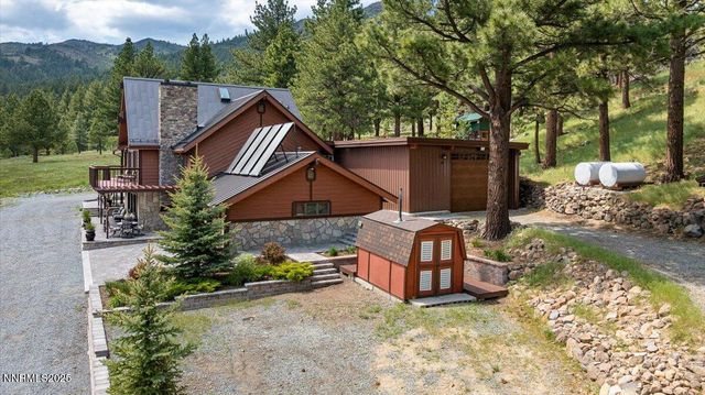 16400 Logan Meadow Lane, Reno, NV 89511