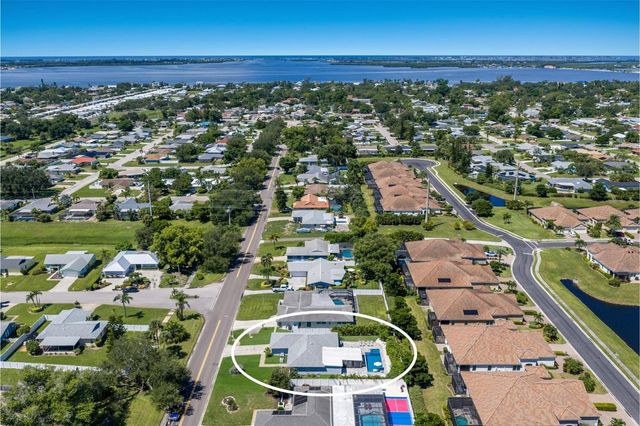 6910 18TH AVENUE W, Bradenton, FL 34209