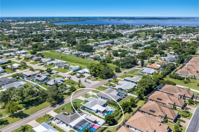 6910 18TH AVENUE W, Bradenton, FL 34209