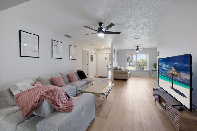 6910 18TH AVENUE W, Bradenton, FL 34209