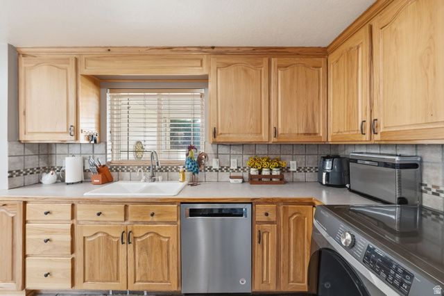 2162 W WESTFIELD CIR, West Jordan, UT 84084