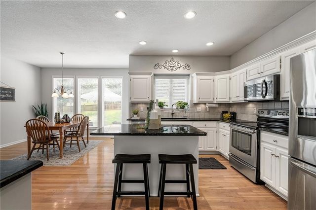 14805 Slater Street, Overland Park, KS 66221