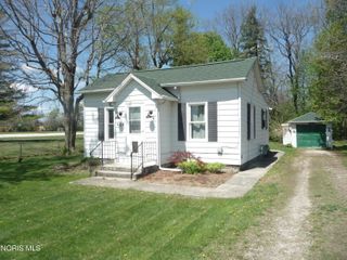 532 Krotzer Avenue, Luckey, OH 43443