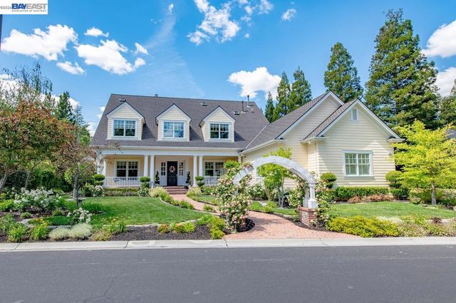 862 Gray Fox Cir, Pleasanton, CA 94566