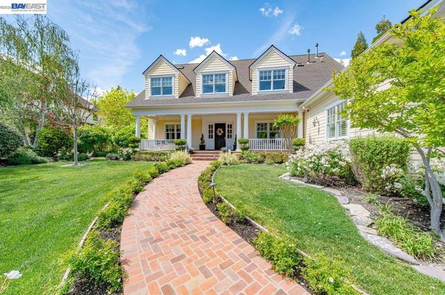 862 Gray Fox Cir, Pleasanton, CA 94566