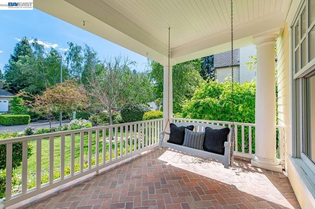 862 Gray Fox Cir, Pleasanton, CA 94566