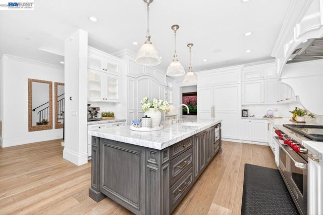 862 Gray Fox Cir, Pleasanton, CA 94566