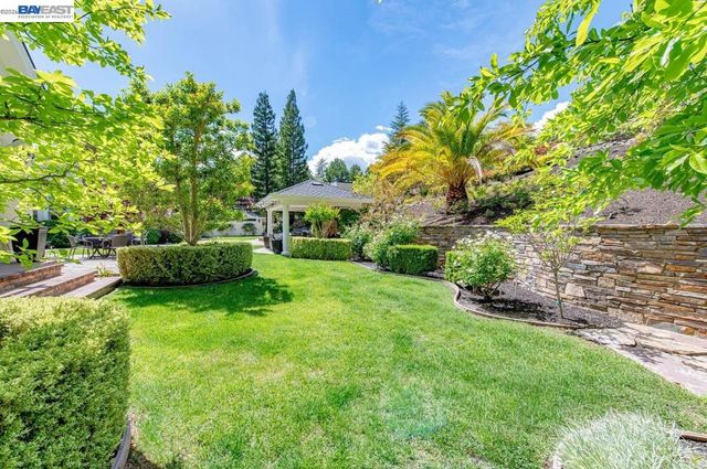 862 Gray Fox Cir, Pleasanton, CA 94566