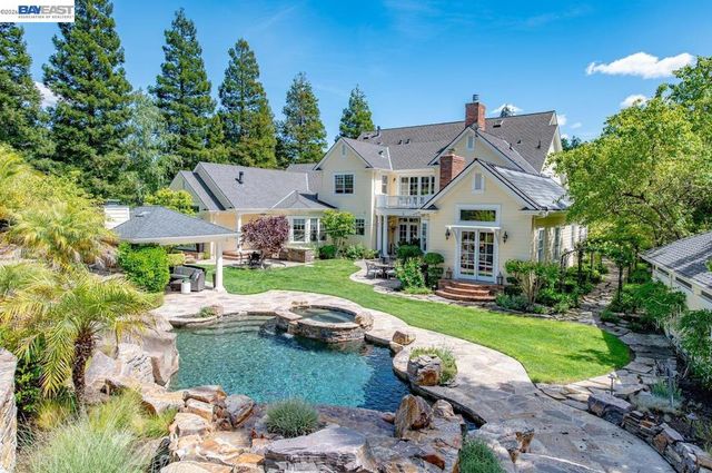 862 Gray Fox Cir, Pleasanton, CA 94566