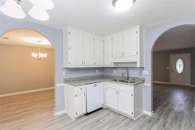 1380 Timber Walk Drive, Loganville, GA 30052