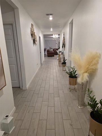 1431 SAGUARO STREET, Davenport, FL 33837