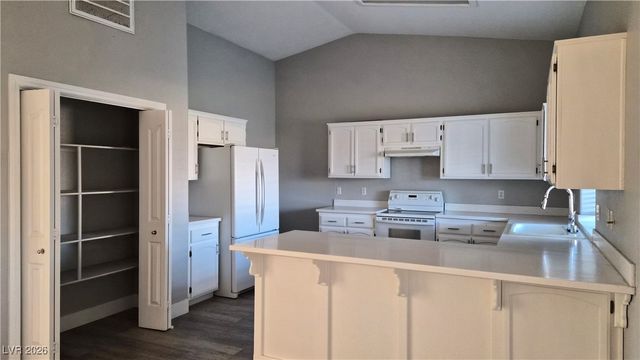 5271 Deanna Street, Pahrump, NV 89048