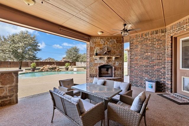 12901 Smokey Ranch Drive, Fort Worth, TX 76052