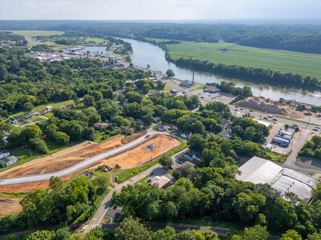 45 Lawn St, Clarksville, TN 37040