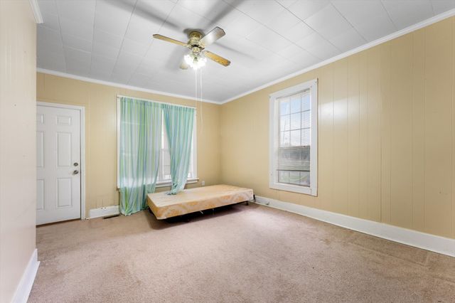 45 Lawn St, Clarksville, TN 37040
