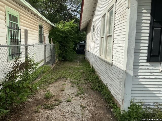 1822 W WOODLAWN AVE, San Antonio, TX 78201