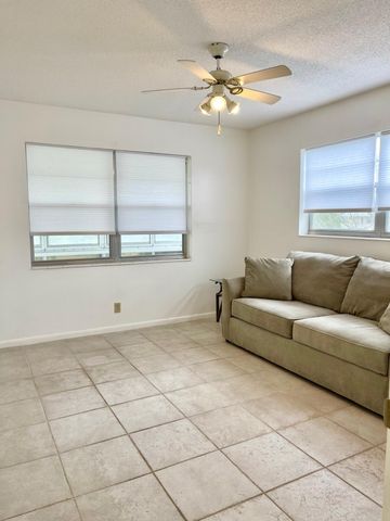 232 Canterbury J, West Palm Beach, FL 33417