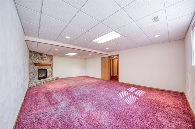 209 Falcon Ridge DRIVE, New Kensington, PA 15068