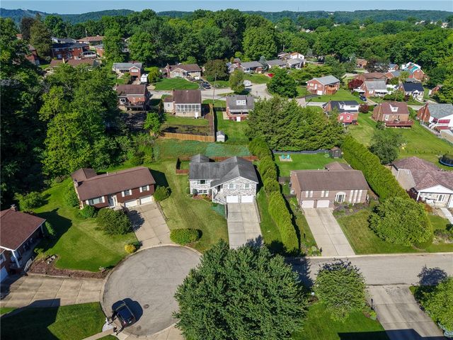 209 Falcon Ridge DRIVE, New Kensington, PA 15068