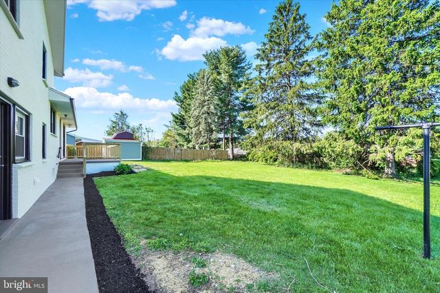 2330 BIRCH RD, York, PA 17408