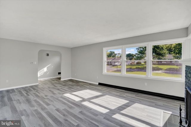 2330 BIRCH RD, York, PA 17408