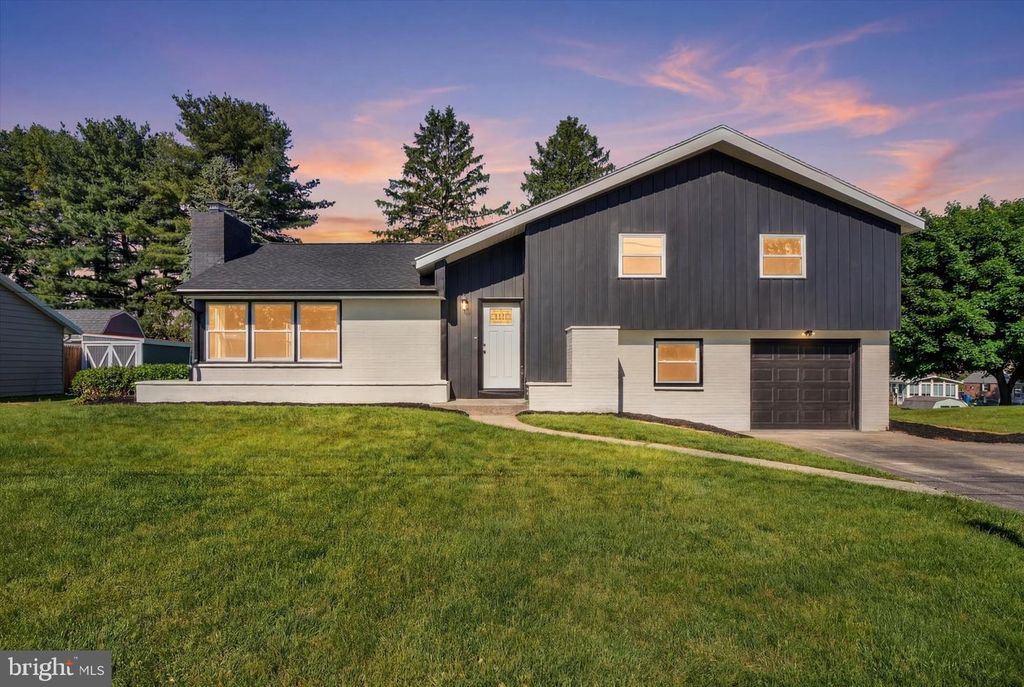 2330 BIRCH RD, York, PA 17408