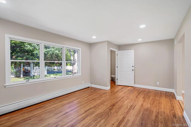 273 Cambon Avenue, Saint James, NY 11780