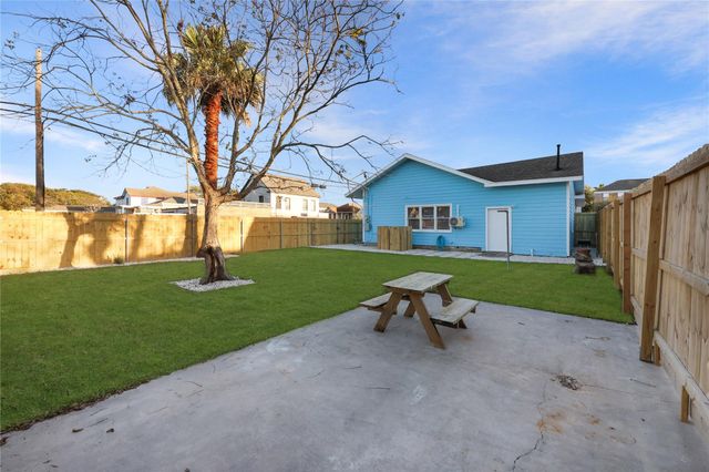 1802 Ursuline Street, Galveston, TX 77550