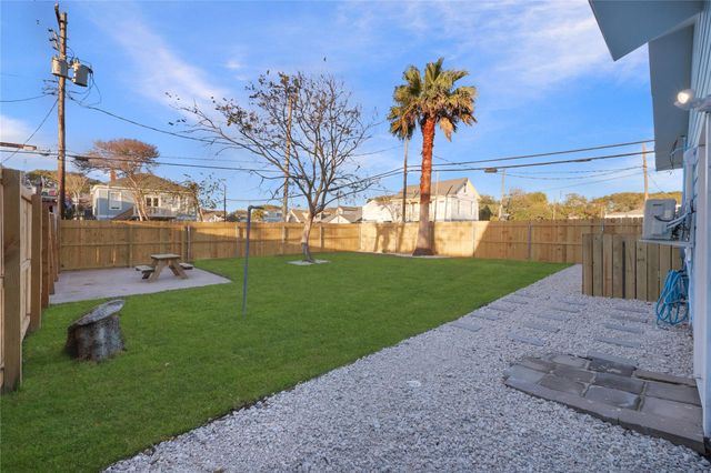 1802 Ursuline Street, Galveston, TX 77550