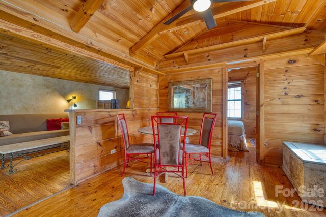 292 Crow Lane, Burnsville, NC 28714