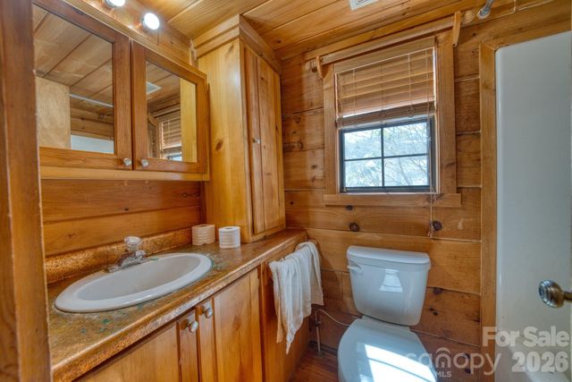 292 Crow Lane, Burnsville, NC 28714