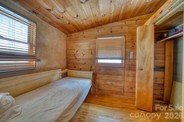 292 Crow Lane, Burnsville, NC 28714