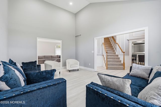58 Georgetown Road, Eatontown, NJ 07724