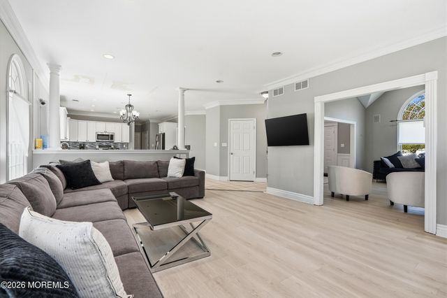 58 Georgetown Road, Eatontown, NJ 07724