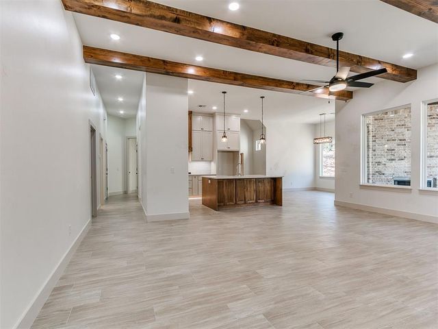 15919 Vernon Circle, Newalla, OK 74857