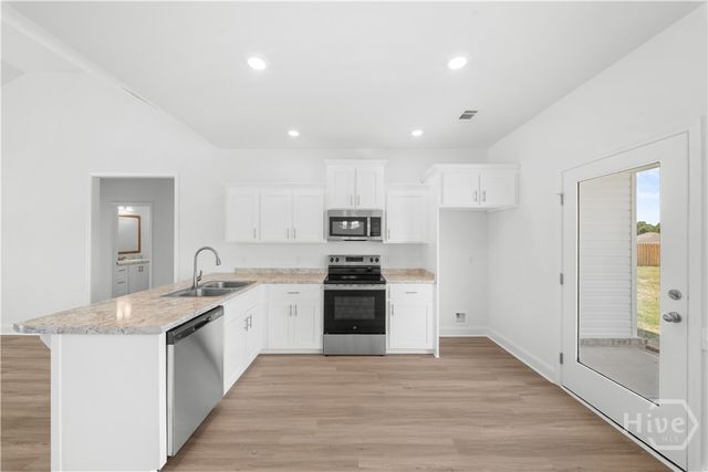 662 Belfast Loop, Ellabell, GA 31308