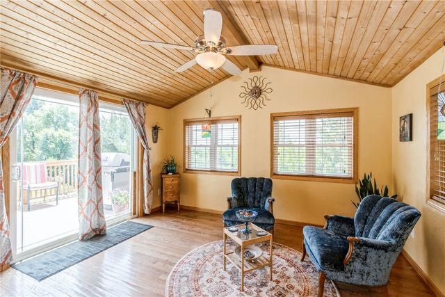 1017 Langenberg Ave, Iowa City, IA 52240