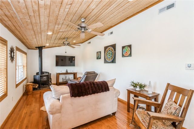 1017 Langenberg Ave, Iowa City, IA 52240